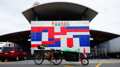 La Frontière Costa / Panama @ Paso Canoas, Panama